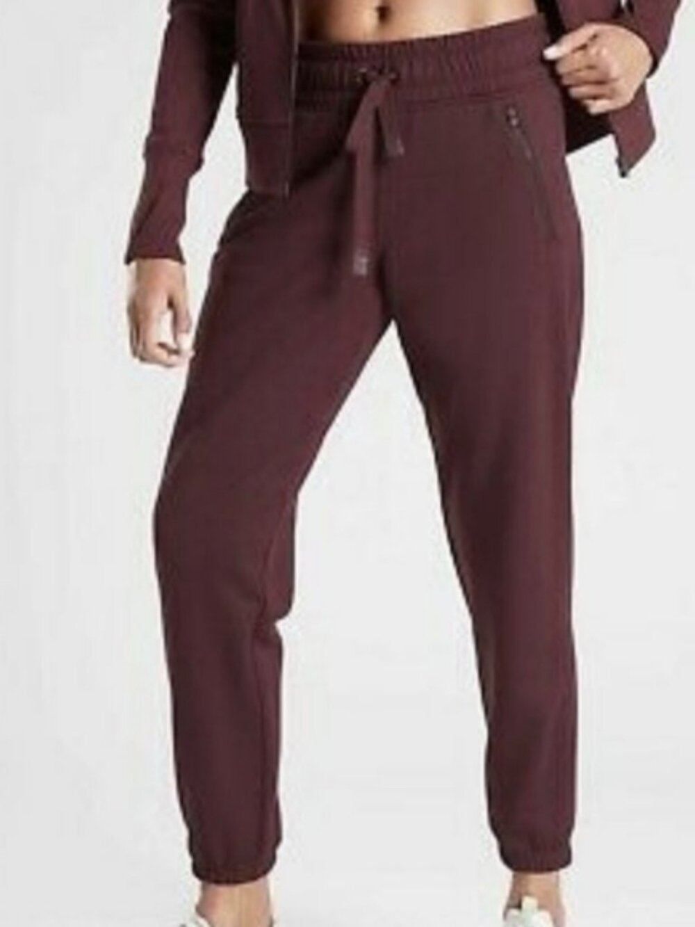 Athleta Recover Bounce Back Joggers in Burgundy Sz M